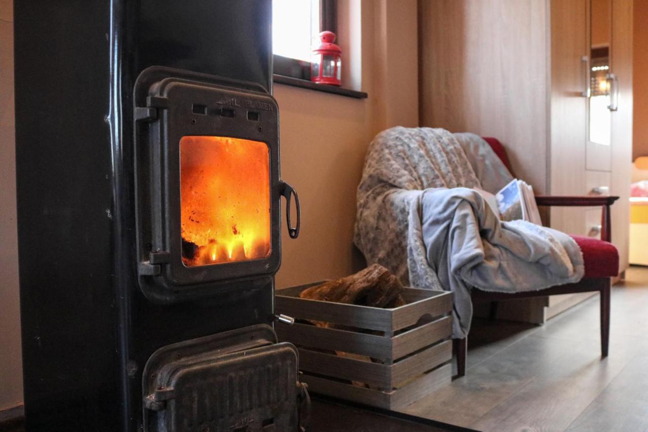 Guest House Studio Apartman Marina - With Jacuzzi, Free Parking, Pet Friendly Karlovac Bagian luar foto